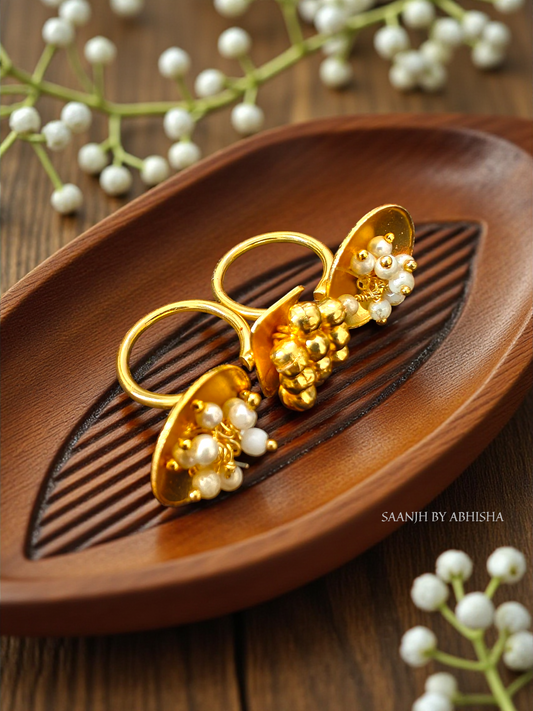 Kanika Golden Moti Ring