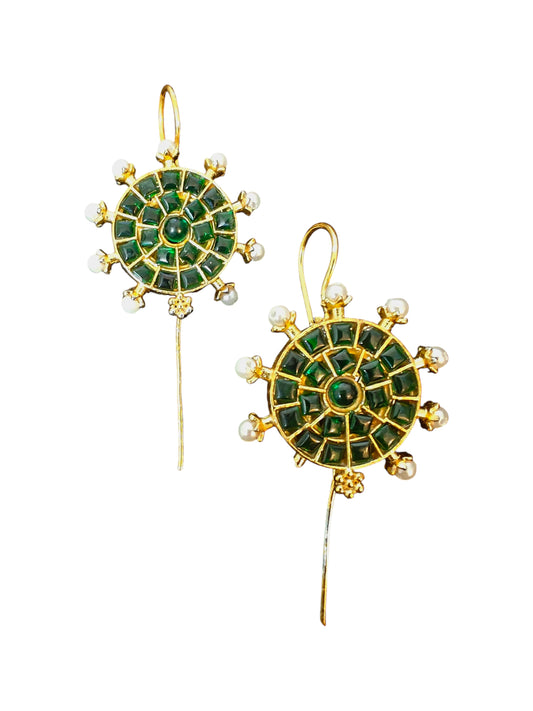 Meher Royal Emerald Earcuff