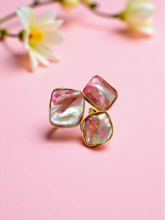 Roohani Mother of Pearl Ring