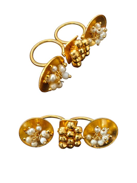 Kanika Golden Moti Ring