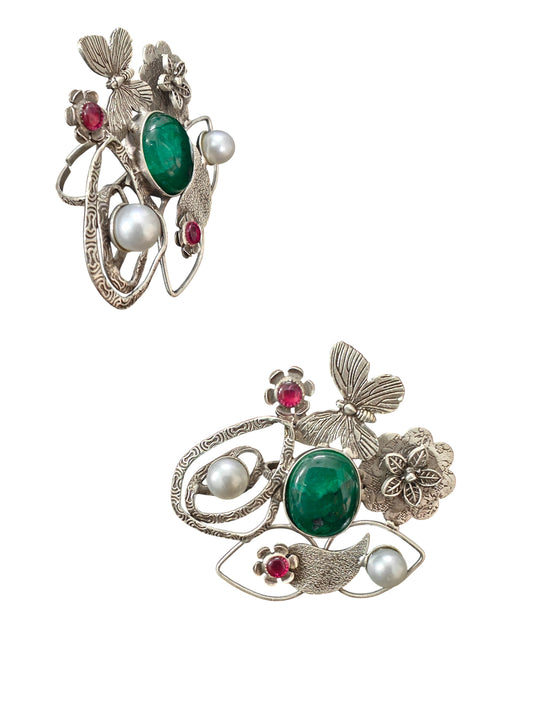Aaranya Fusion Silver Replica Ring with Green Stone & Pearls