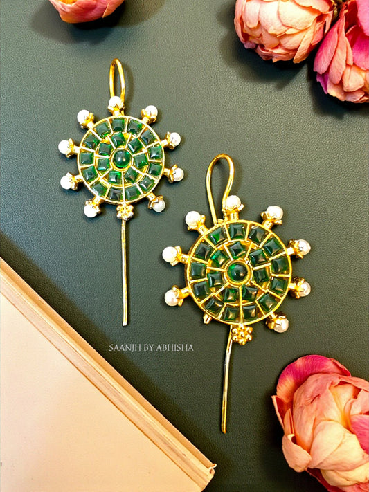 Meher Royal Emerald Earcuff